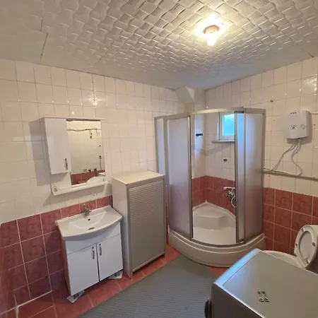 Triplex House Near The Airport